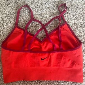 Nike women’s size medium sports bra